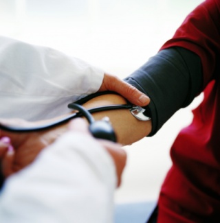kórházi magas vérnyomás standard a magas vérnyomás mezei édes gyógyászati ​​tulajdonságai
