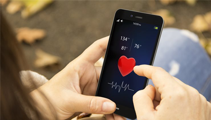 Egy új applikáció kardionaplóban rögzíti a vérnyomásértékeket