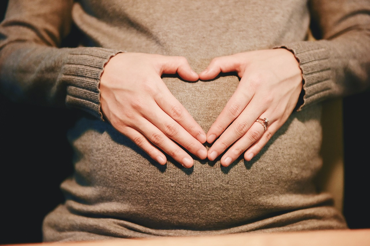 Terhesség alatt ezért veszélyes a magas vérnyomás | Házipatika