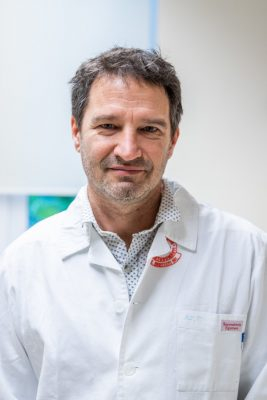 Dr. Barta Csaba, a Semmelweis Egyetem Molekuláris Biológiai Tanszékének egyetemi docense