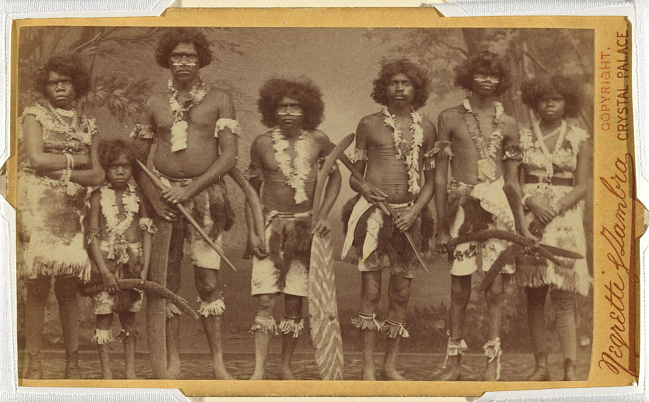 Ausztrál őslakosok egy 1884-es fotón FORRÁS: WIKIMEDIA COMMONS